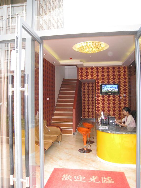 Chun Tian Hui Gu Holiday Hotel Kunming Exterior photo